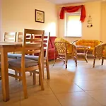 Half Of Home, Terrace, Playground Σπίτι διακοπών Rowy (Pomerania)