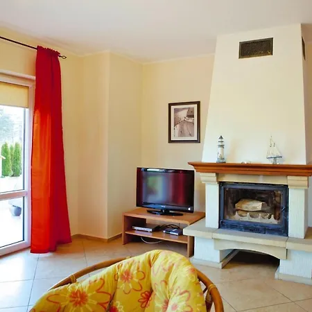 Half Of Home, Terrace, Playground Ровы