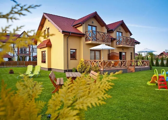 Half Of Home, Terrace, Playground Ferienhaus Rowy (Pomerania)